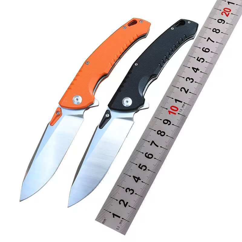 阳江现货D2刃带亚光钢夹户外折刀荒野求生G10柄自由狼双色水果刀