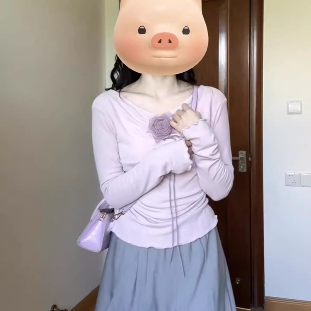 디자인 센스 3 차원 꽃 탑 여성용 슬림 핏 세련된 작은 셔츠 가을과 겨울 새로운 틈새 기초 셔츠