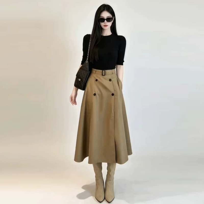 2026 new black T-shirt and midi dress set for women, Korean style, very stylish for early autumn, a complete outfit 2026 new black T-shirt and midi dress set for women, Korean style, very stylish for early autumn, a complete outfit