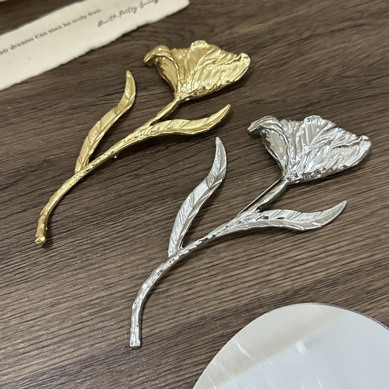Vintage Brosche Mit Großem Metallblatt Und Blumen Design_voghion.com