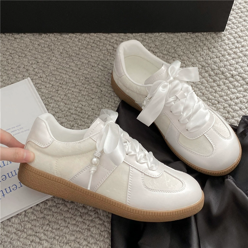 2025 новый стиль весны и лета новая китайская обувь в стиле национального стиля, немецкая обувь, вышивка женская обувь, балет, немецкая обувь, маленькая белая обувь