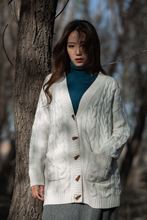 �ذ���q�_������Ů�����黨ţ�ǿ����L��������që�����