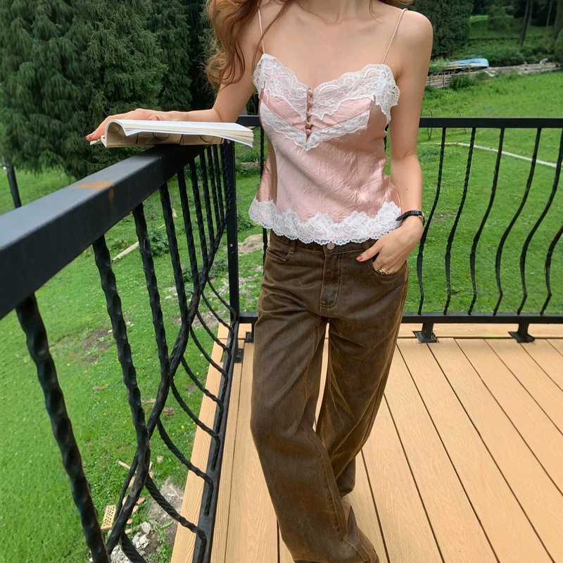 French retro-style lace-spliced satin camisole for women, fashionable and versatile, niche design, slim-fit and figure-flattering tank top French retro-style lace-spliced satin camisole for women, fashionable and versatile, niche design, slim-fit and figure-flattering tank top