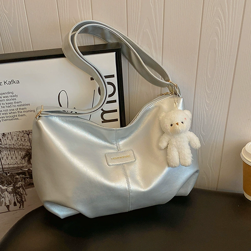 Shoulder bag, universal capacious one-shoulder bag, Korean style