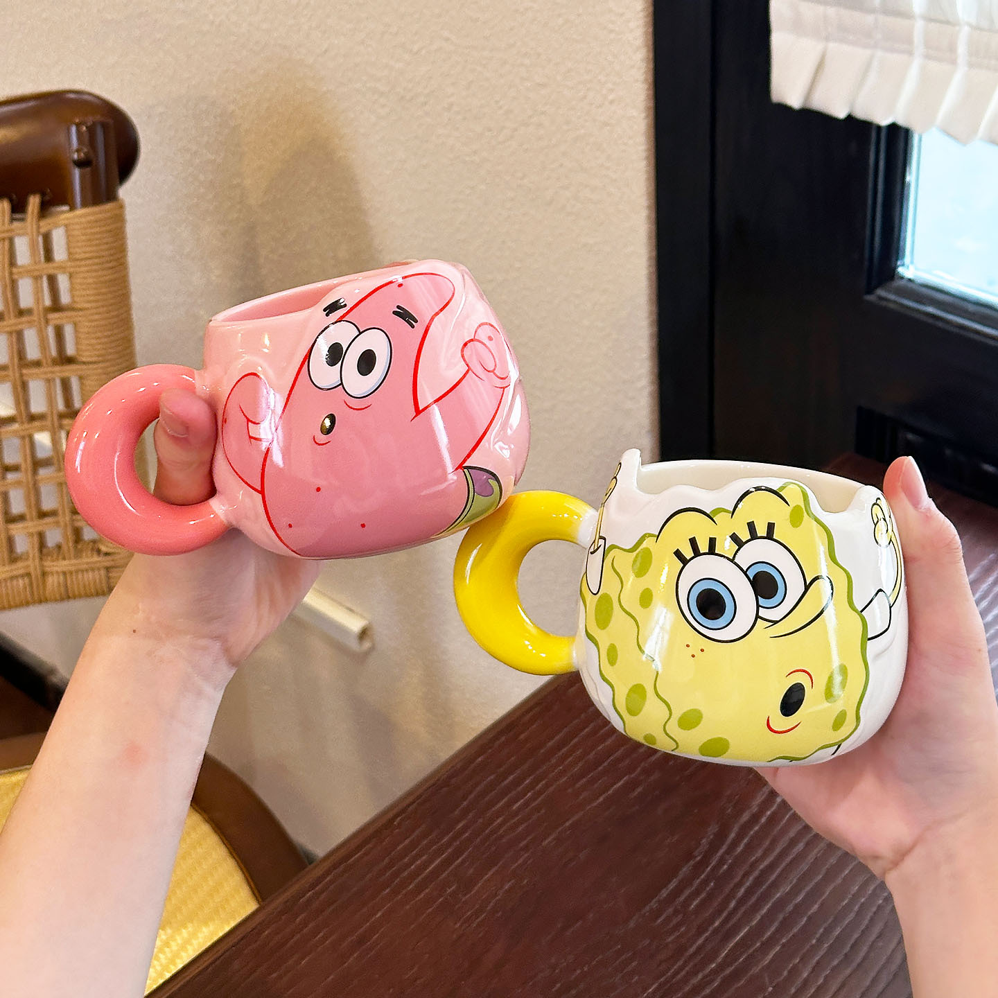 SpongeBob cerámica taza de agua de pareja taza de regalo de cumpleaños de alta calidad de la oficina de agua potable doméstica