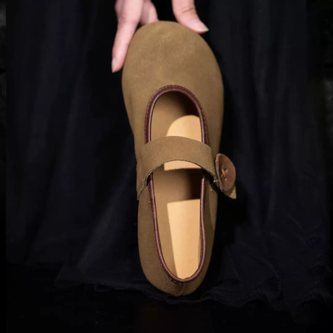 复古真皮玛丽珍鞋女圆头平底魔术贴舒适妈妈鞋高丝光牛反绒单鞋