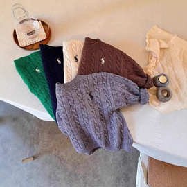 儿童保暖毛衣2025秋新男女童纯色刺绣长袖针织宝宝套头绞花毛线衫