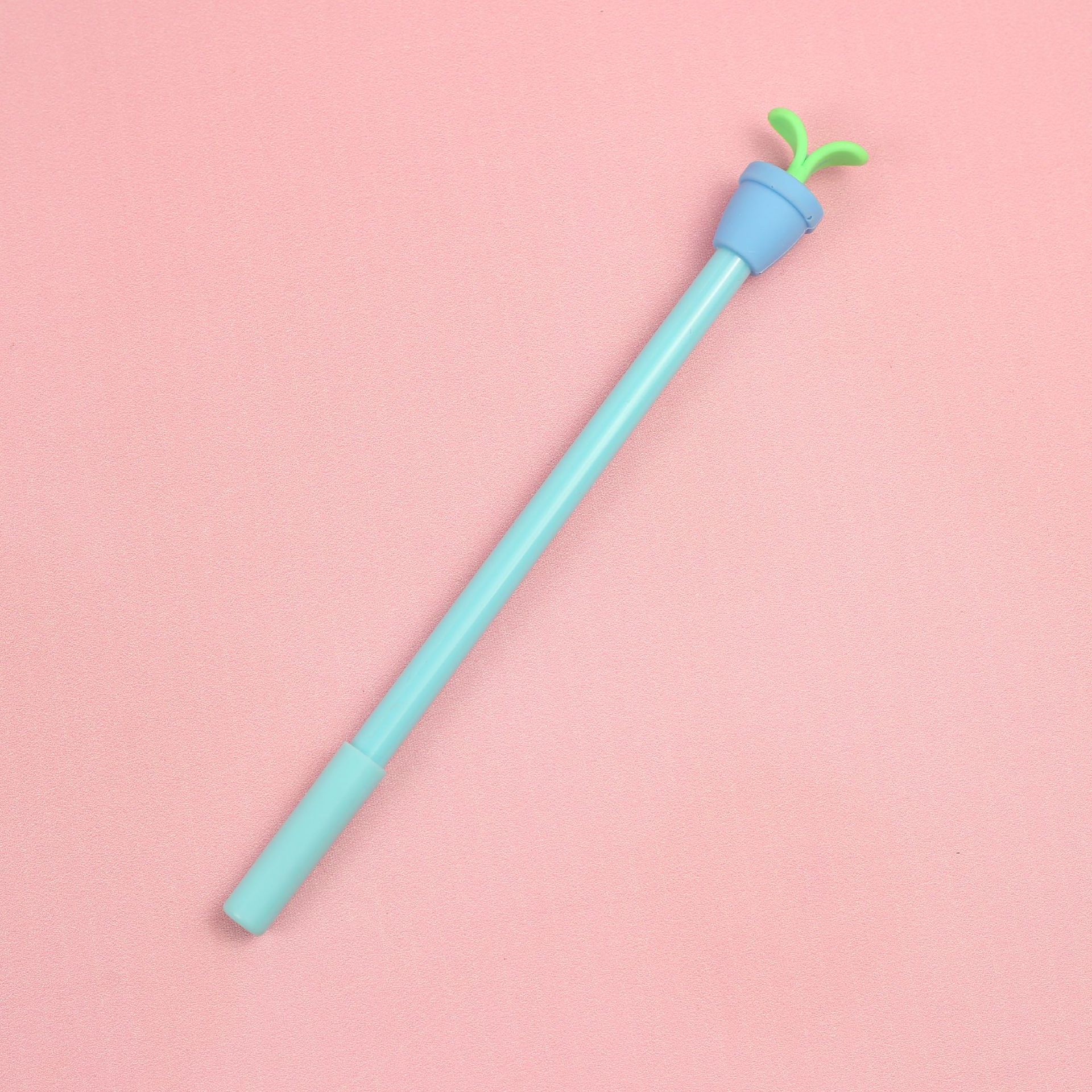 파란색 펜 홀더