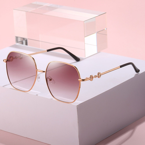  New Style Fashion Square Sunglasses Personalized Trendy Street Photography Gradient Glasses Driver Driving Sun Visor Wholesale