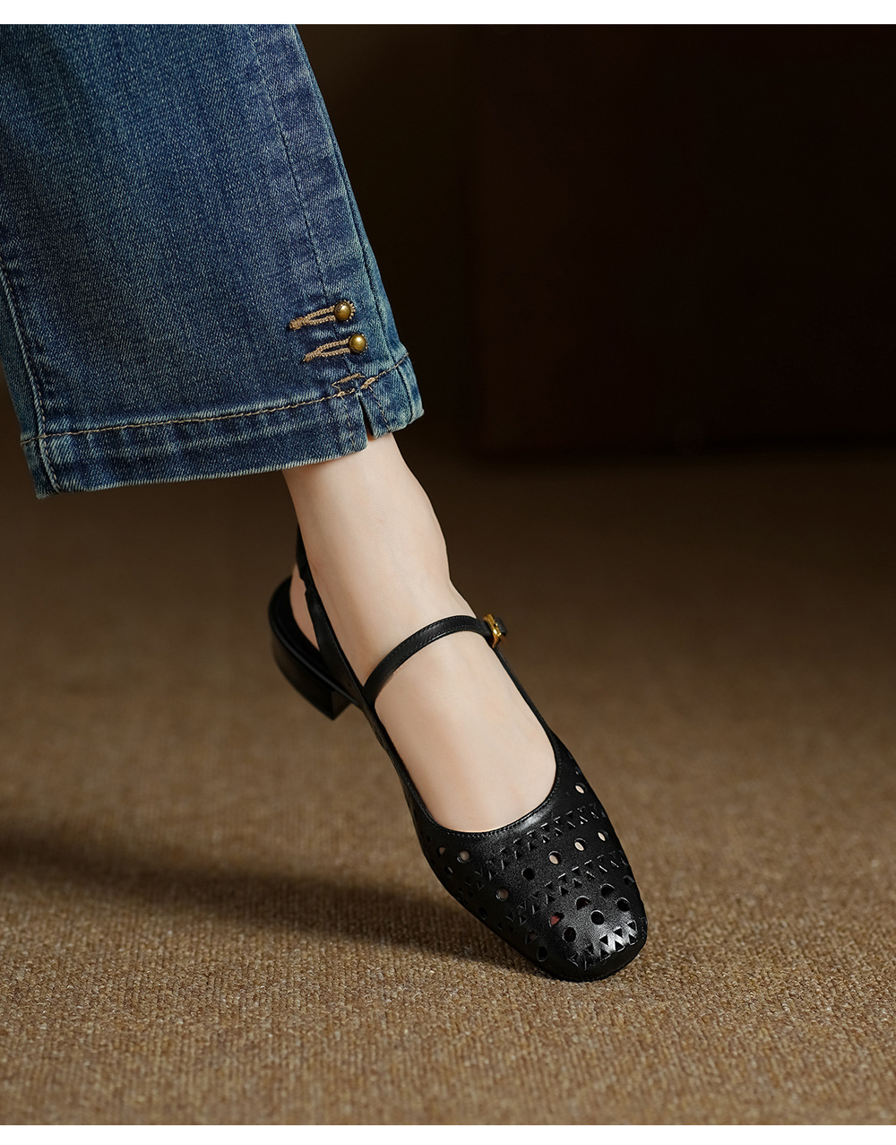 Sandal nữ hở mũi gót thấp quai ngang đế bệt — đen chi tiết 4