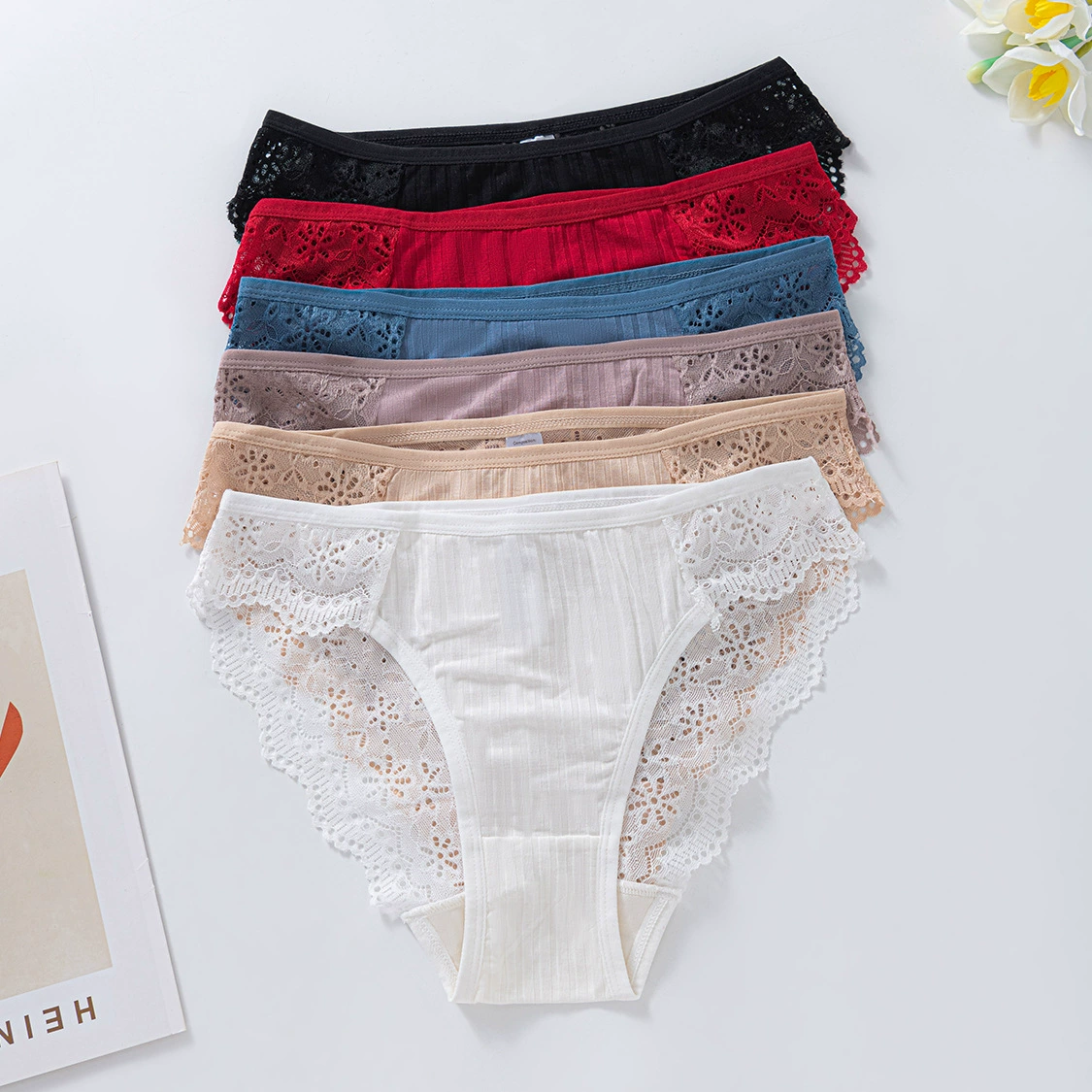 Новые женские трусики 2024 года: французский сексуальный дизайн, европейско-американский стиль, разноцветные, с низкой посадкой, кружевные.