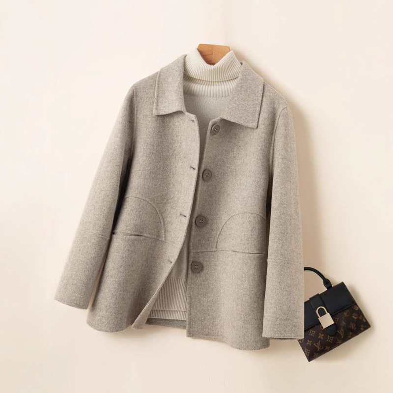Autumn and Winter Woolen Coat 2024 New Solid Color Coat Small Women's Wool Woolen Doll Collar Woolen Coat Women