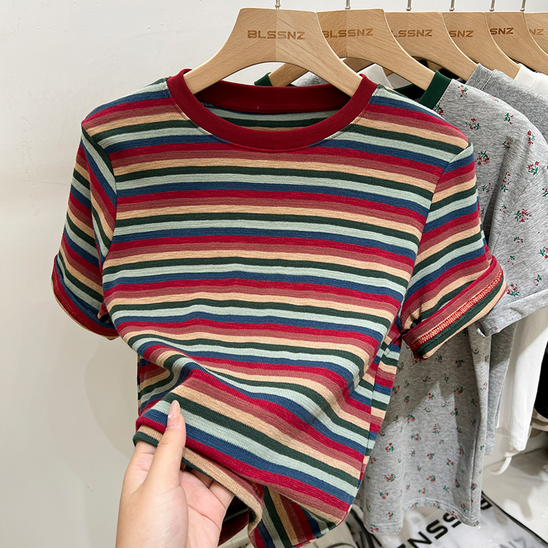 Rainbow Stripe Shoulder Short-sleeved T-shirt Women's Summer New Slim-fit Slimming Design Sense Chic Contrast Short Top Rainbow Stripe Shoulder Short-sleeved T-shirt Women's Summer New Slim-fit Slimming Design Sense Chic Contrast Short Top