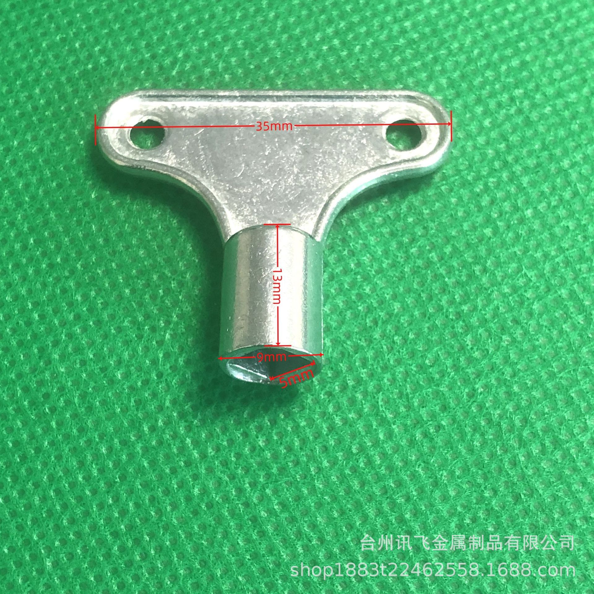 Interruptor del radiador dentro del radiador de cuatro esquinas interruptor especial herramienta de escape viento llave de metal de plástico