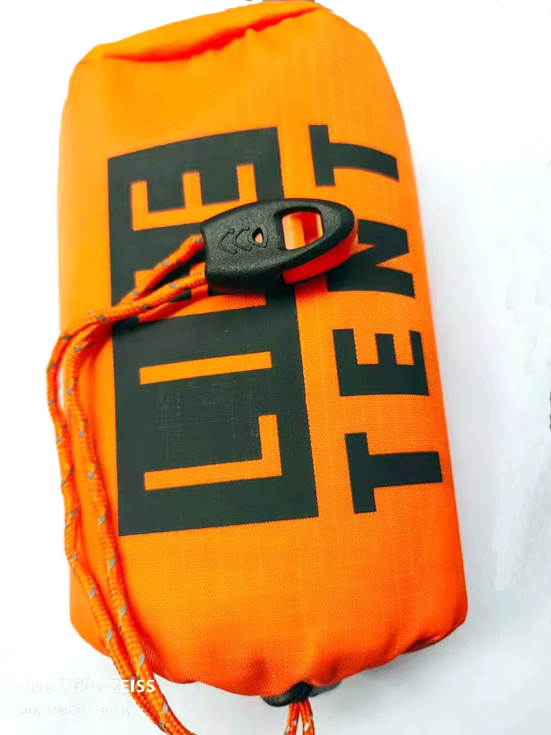 First aid life tent emergency shelter, PET + aluminum reflective, 2.4×1.5×0.9 m, compact pack