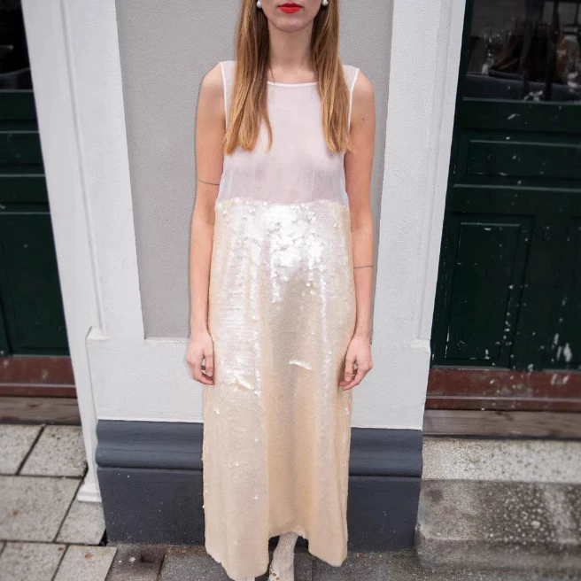 Готовое платье-жилет в стиле богини с круглым вырезом, блестящими пайетками, свободного кроя, элегантное и стройнящее, длинное платье для банкета.