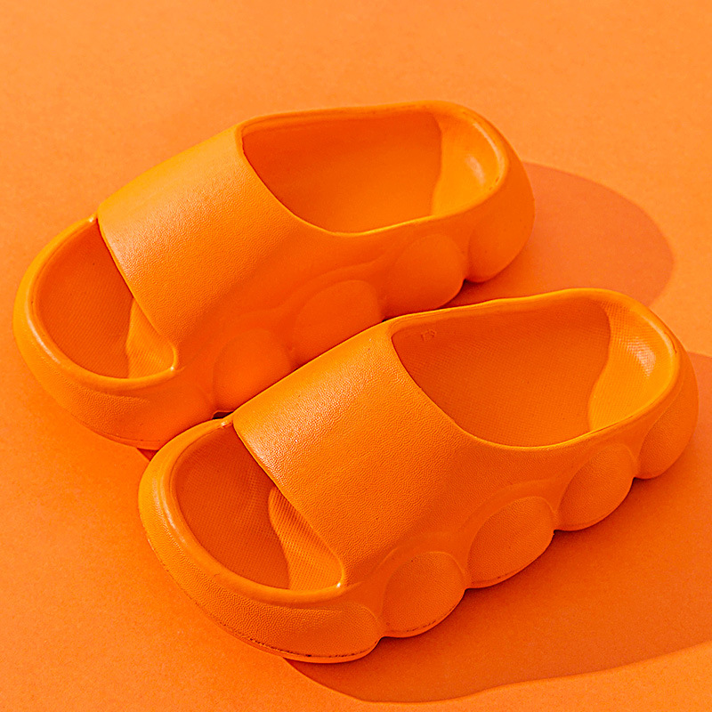 Zapatillas de Eva para niños Zapatillas de niñas de verano antideslizantes de fondo suave para niños ligeros para niños medianos y grandes zapatillas de dibujos animados para niños