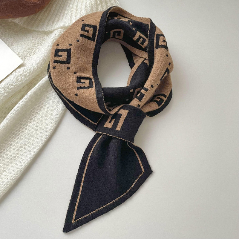 Nuevo tipo de bufandas cruzadas coreanas de otoño y invierno de ajedrez de punto de cuadros perezosos perforación bufandas de cuello