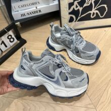 软皮巨好看老爹鞋女款2025新款爆款鞋子女鞋秋季休闲运动鞋跑步鞋