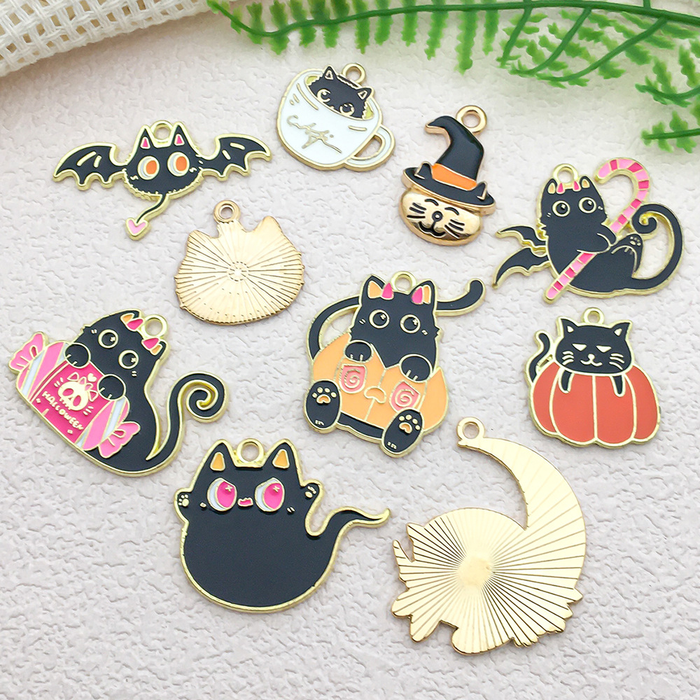 5g Weight Pendant Jewelry Making Type 16*24mm, 20*20mm, 20 * 21mm Jewelry Making Size DIY Jewelry Accessories Classification 1 Piece Quantity Alloy Material Halloween Festival Pumpkin, Cat, Bat Pattern Enamel Design Cartoon Style, Cute Style 1 Piece 16*24mm 20*20mm 20 * 21mm Alloy Pumpkin Cat Bat Pendant 1