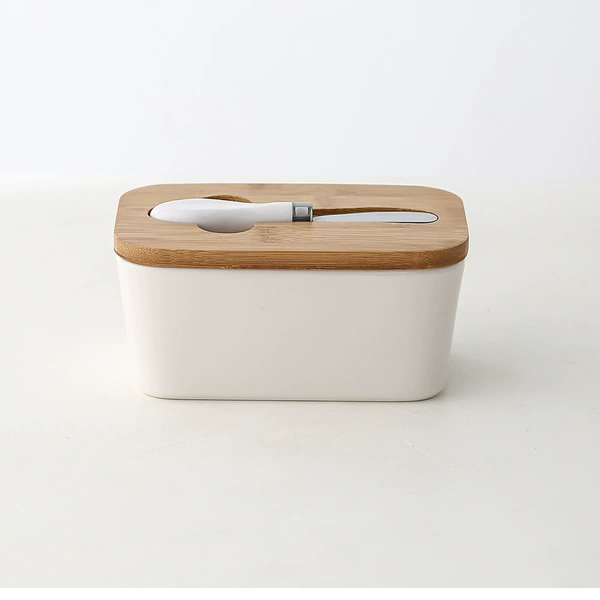 Pure white+knife
