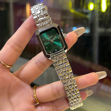 2025�¿������Ʒ�p��ʯӢ�ֱ�Ůʿ���s���|С���P�r�ЏS��ֱ�N