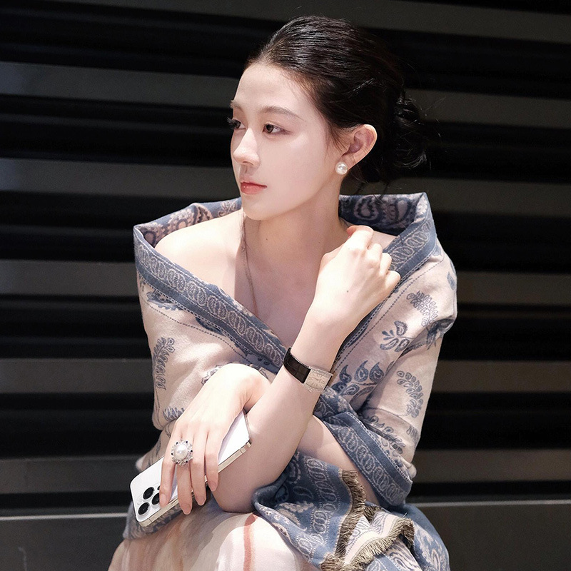 Liu Yifei's Same Style Shawl for Women, High-End Atmosphere, Ethnic Style, Air-Conditioned Room Travel Cover, Blanket, Cloak and Scarf