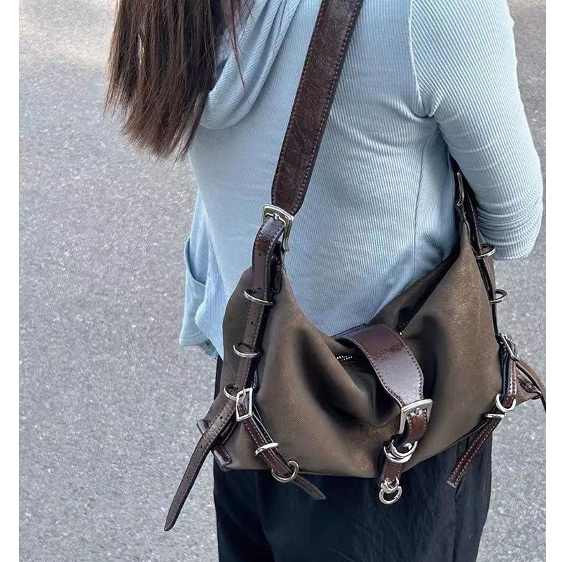 Chica caliente heavy metal todo fósforo herramientas bolsa de axilas espejo mate plateado dopamina con bolso de hombro para salir a tomar fotografías