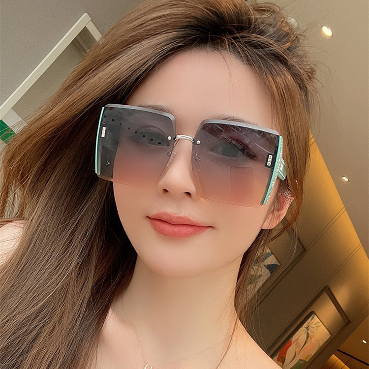 High-End Square Frameless Edge-Cut Women's Sunglasses Internet Celebrity Personalized Sunglasses for Women with Big Faces, Slimming and Fashionable Glasses