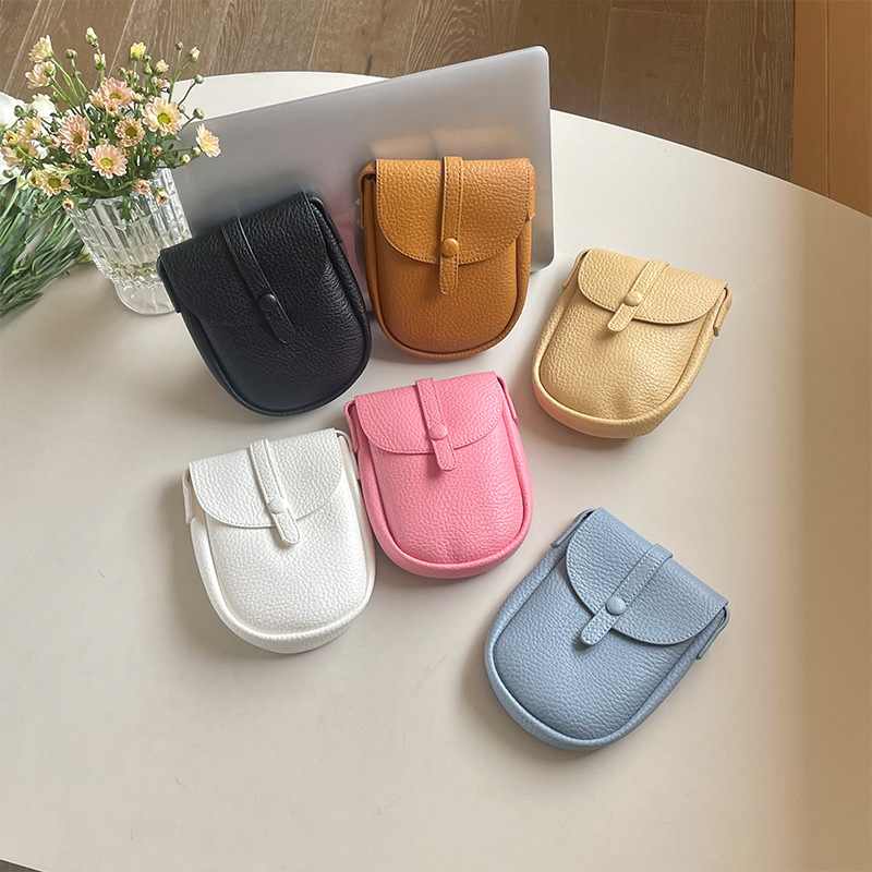Bolso bandolera pequeño versátil y moderno para mujer, estilo coreano, bandolera de un solo hombro, venta al por mayor de bolsos para teléfono móvil para mujer, bolso cuadrado pequeño de lujo ligero.