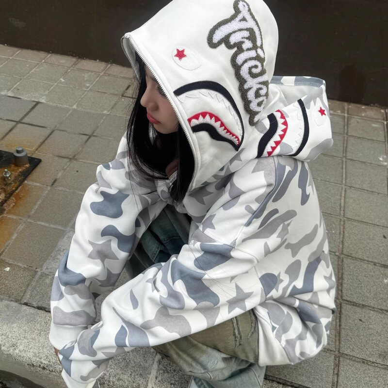 Gray Camouflage Shark Hooded Cardigan Sweatshirt Autumn and Winter Sports Casual Jacket for Men and Women Couples Green Ready Stock