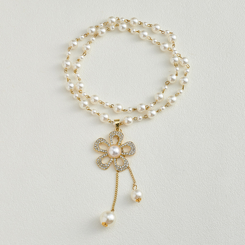 Versatile Pearl Sweater Chain Autumn and Winter Simple and Elegant High-End Small Fragrance Necklace Women's Accessible Luxury Niche Design Necklace