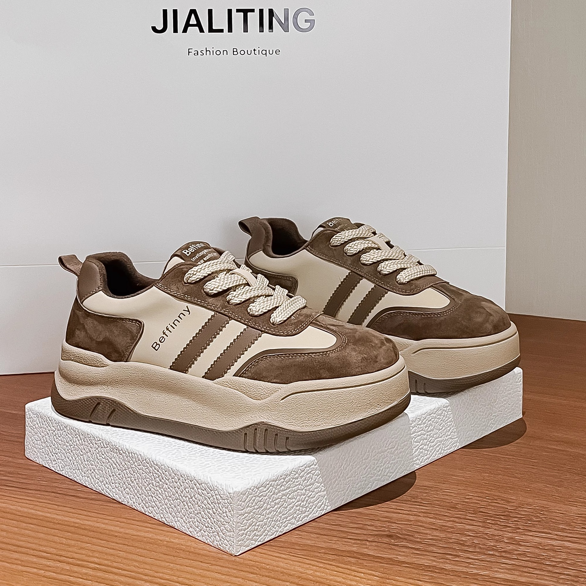 Tavola antiscivolo 2023 inverno nuovo pan di spagna con suola spessa versatile scarpe da donna sportive e per il tempo libero con lacci_voghion.com