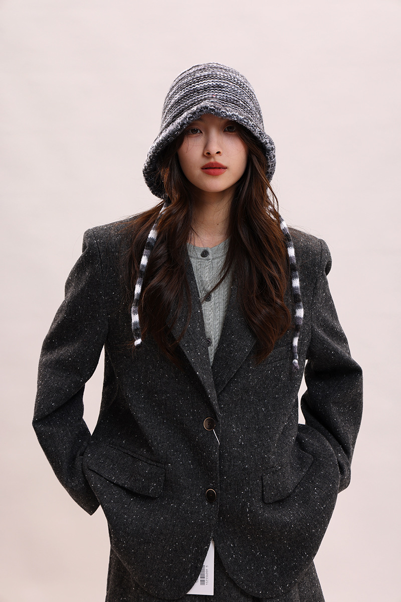 Cappelli di lana autunnali e invernali per bambini, colori arcobaleno a contrasto per mettere in mostra il viso, piccola borsa con testa carina legata con corda_voghion.com