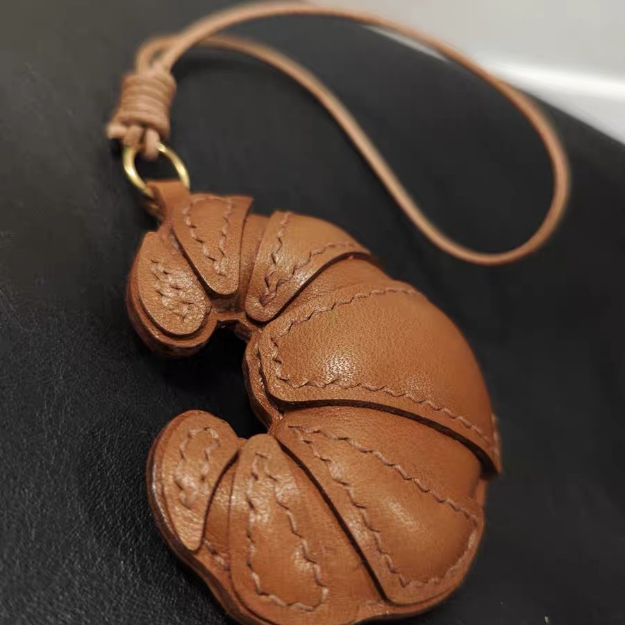 Fashion Horn Bag Buckle Leather Ornament