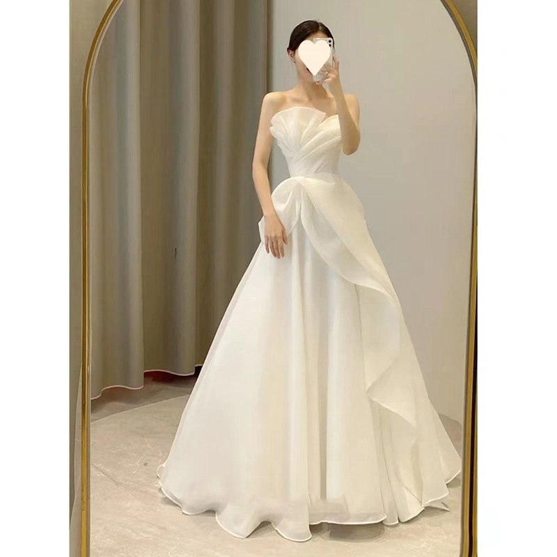 2025 New Style Elegant Bride Petite French Light Luxury High-end Wedding Dress Strapless Travel Shoot Outdoor Gown_ecoleips.com