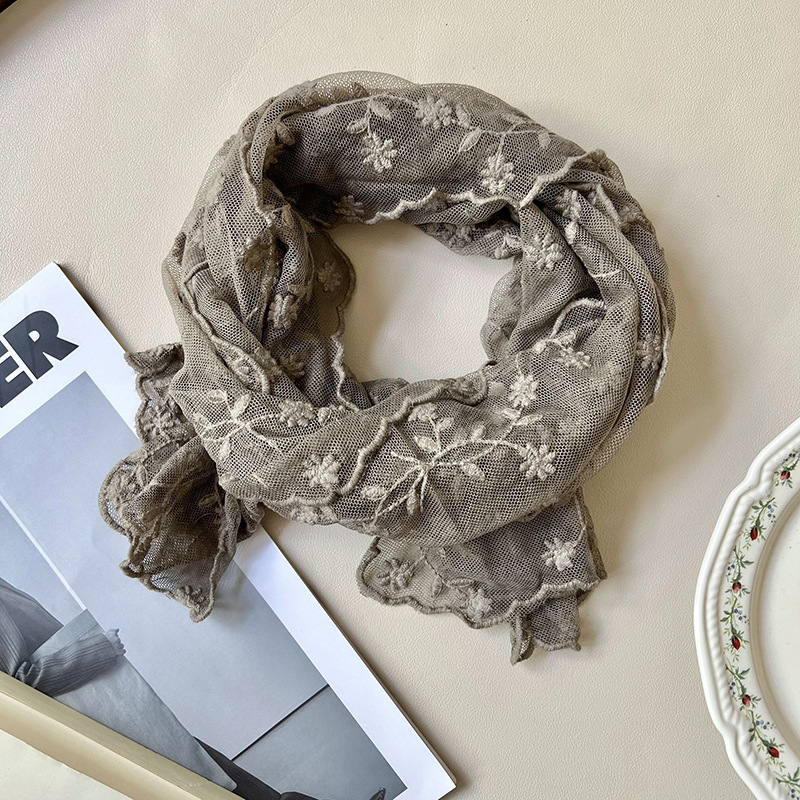 2025 bufandas de punto mujeres nuevas pequeñas delicadas industrias pesadas bordadas de encaje bordadas bufandas de seda larga bufandas al por mayor