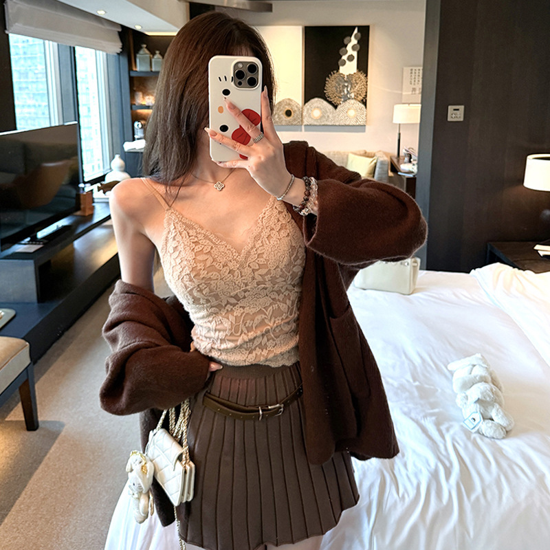 Lace V Neck Thermal Intimates for Women in Autumn and Winter Brushed Vest with Chest Pad for Inner Wear and Outer Wear Slimming Look Bottoming Top