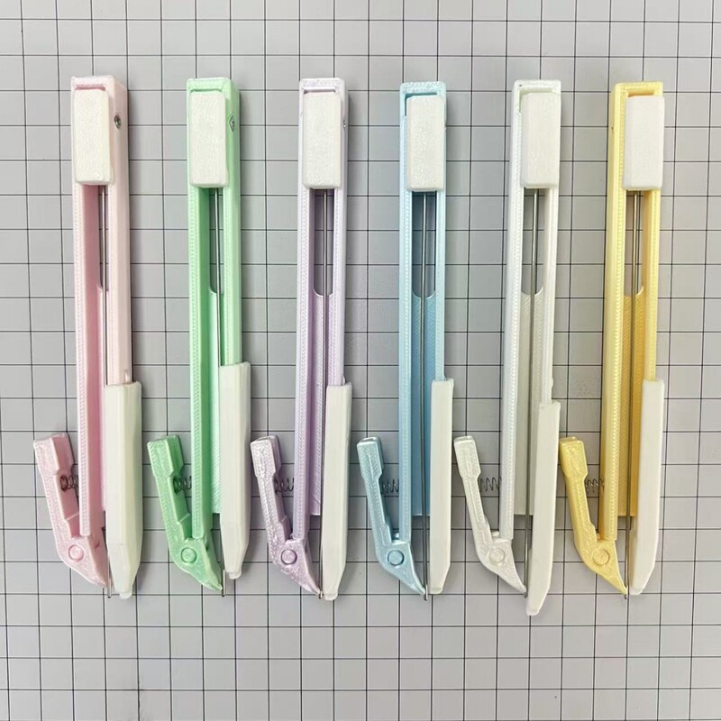 3D Printed Big-Eye Bead Pen with Automatic Bead Dispensing Tool for Students, High Aesthetic Value, Multiple Color Options, Bead Crafting Aid 3D Printed Big-Eye Bead Pen with Automatic Bead Dispensing Tool for Students, High Aesthetic Value, Multiple Color Options, Bead Crafting Aid