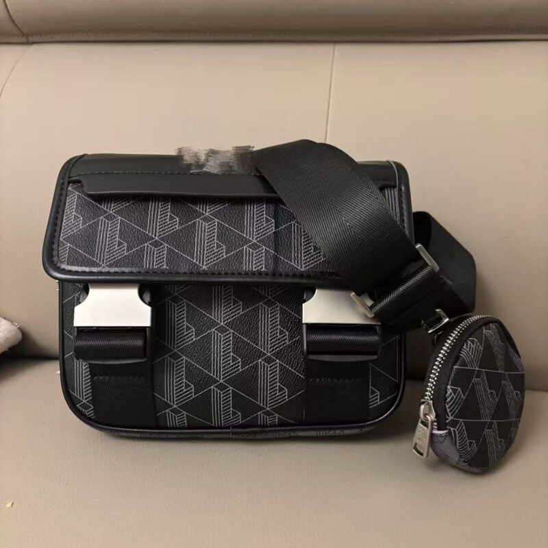 Cross-Border New Style Printed Retro Messenger Shoulder Bag, Casual Daily Crossbody Bag, Men's Crossbody Bag with Earphone Pouch
