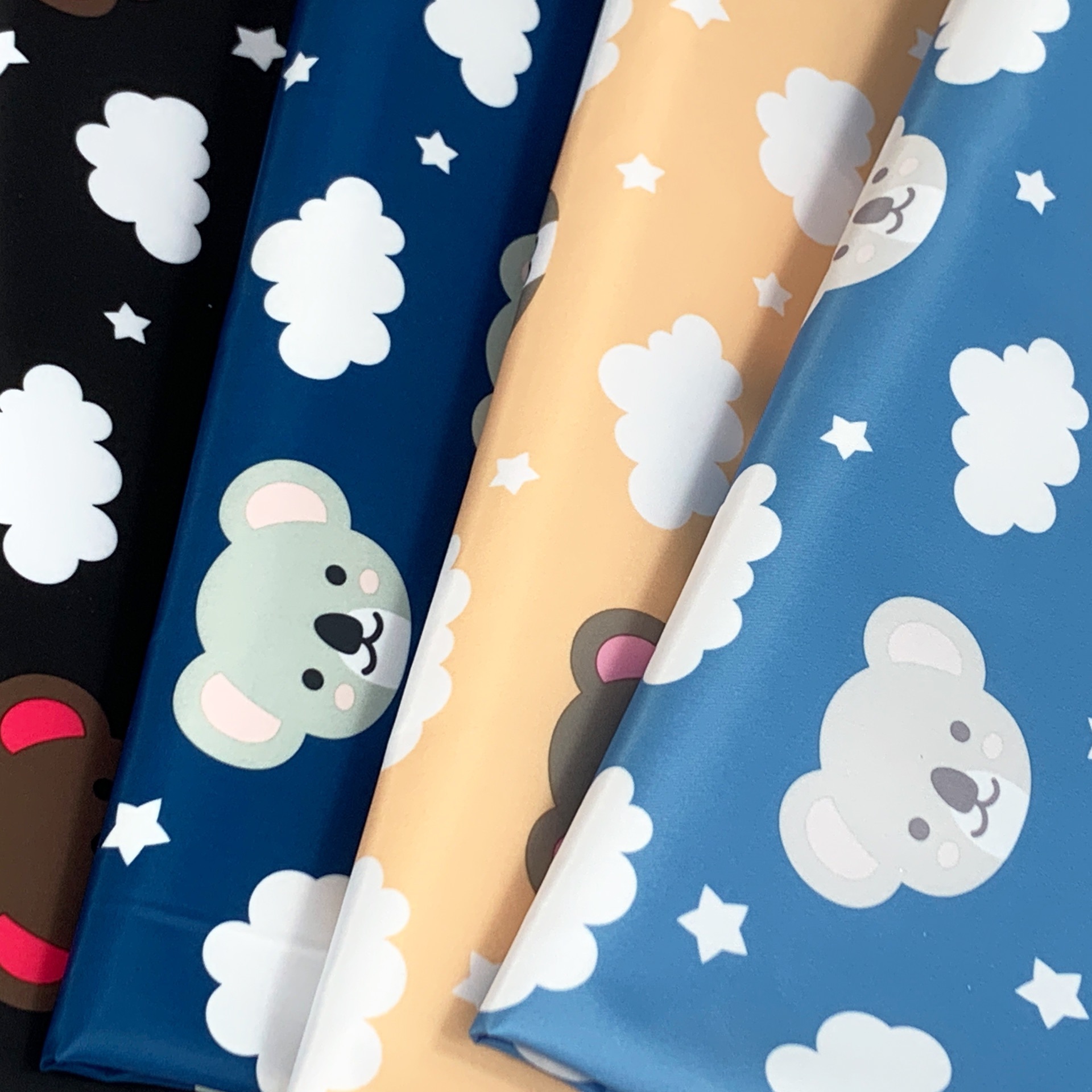 丝滑记忆防水复合布云朵小熊卡通箱包收纳购物袋妈咪包涤纶面料云