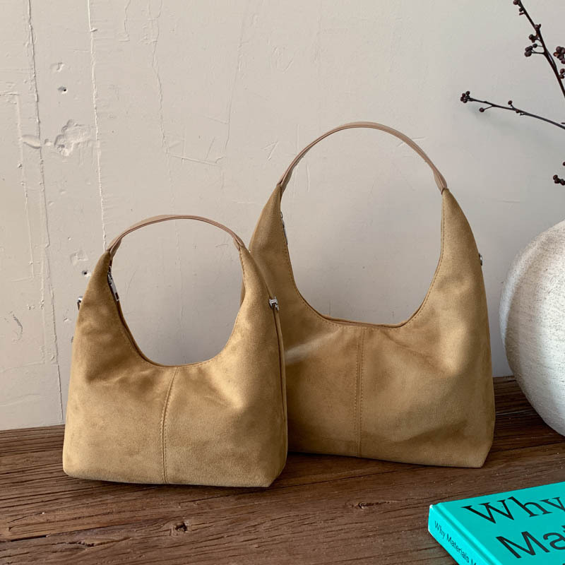 2025 Western-Style Niche Design Dumpling Bag Fashionable Trendy Women's New Casual Retro Popular Crossbody Bag Women's Bag