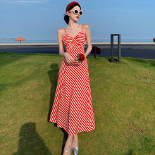 三亚海边度假拍照红色吊带连衣裙女夏装云南旅游穿搭超仙沙滩长裙