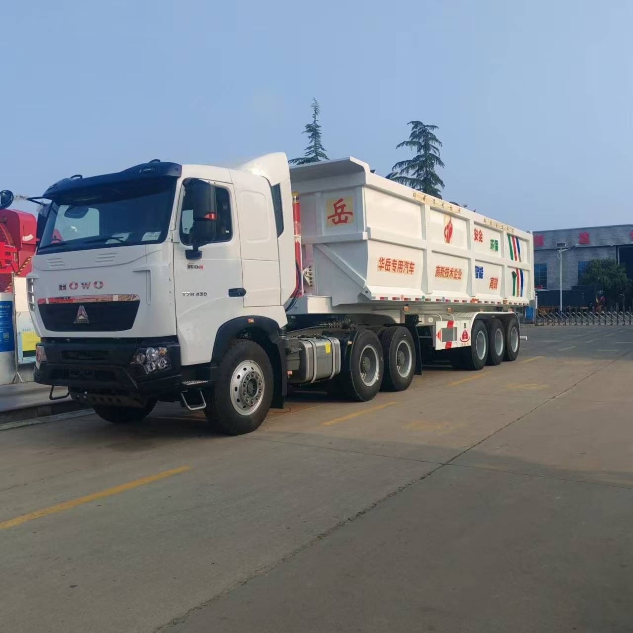 Sinotruk Howo 6*4 Tractor Truck Container Fuel Tanker Dump Truck Cross-Border Rear Flip Dump Semi-Trailer
