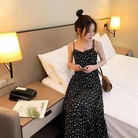 2025新款夏季初恋淑女碎花吊带连衣裙法式温柔风遮肚修身裙子