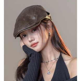 Women's hat 2025 new fashion trend leather Hong Kong style big head wing front hat retro beret showing small face