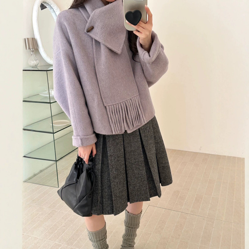Korean-style double-faced cashmere wool coat for women, featuring a fringed scarf, round neckline, short length, and a chic, warm design suitable for petite figures Korean-style double-faced cashmere wool coat for women, featuring a fringed scarf, round neckline, short length, and a chic, warm design suitable for petite figures