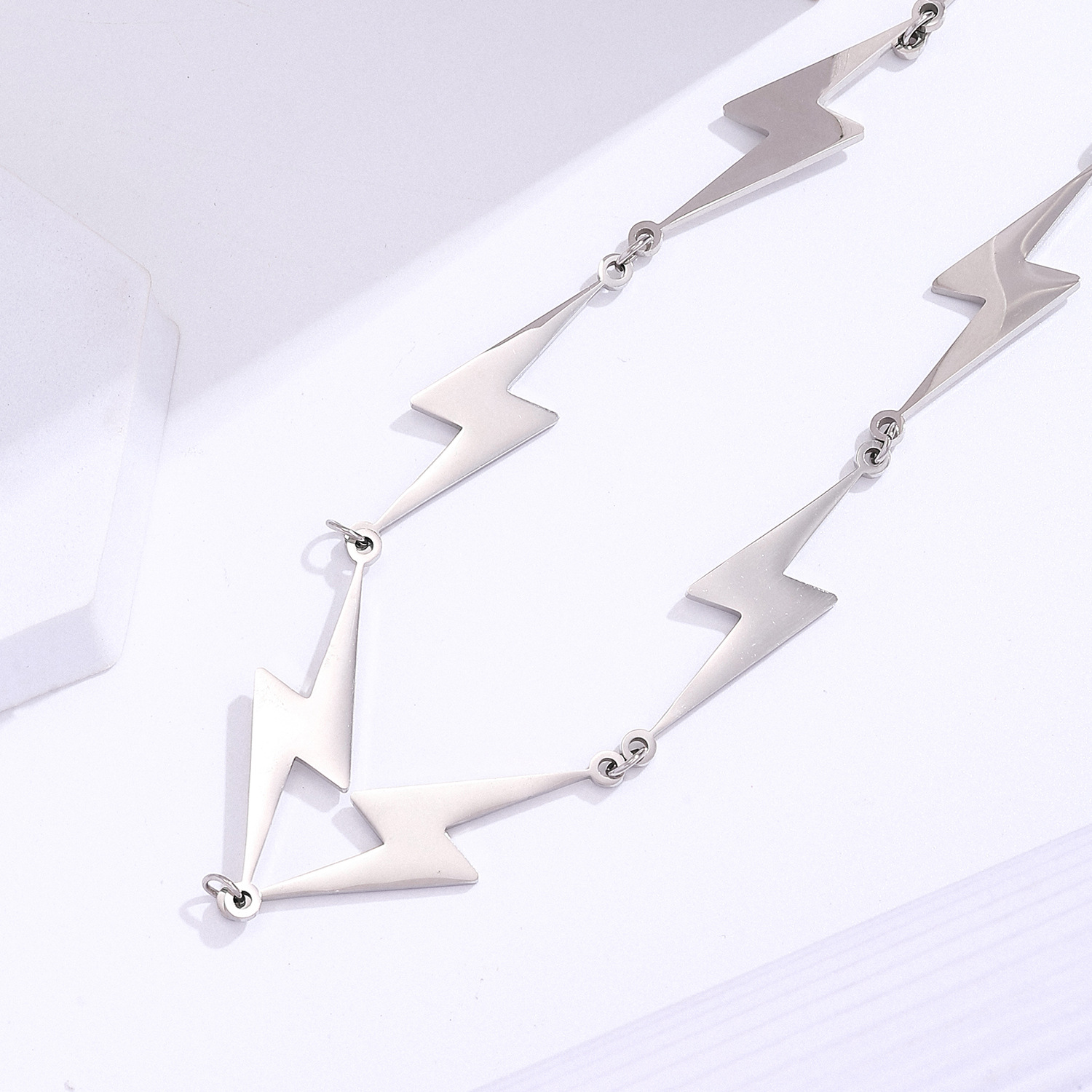 Fashion Lightning Titanium Steel Polishing Necklace display picture 3