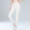 Ivory white (there may be slight color differences between the photo and the actual object)