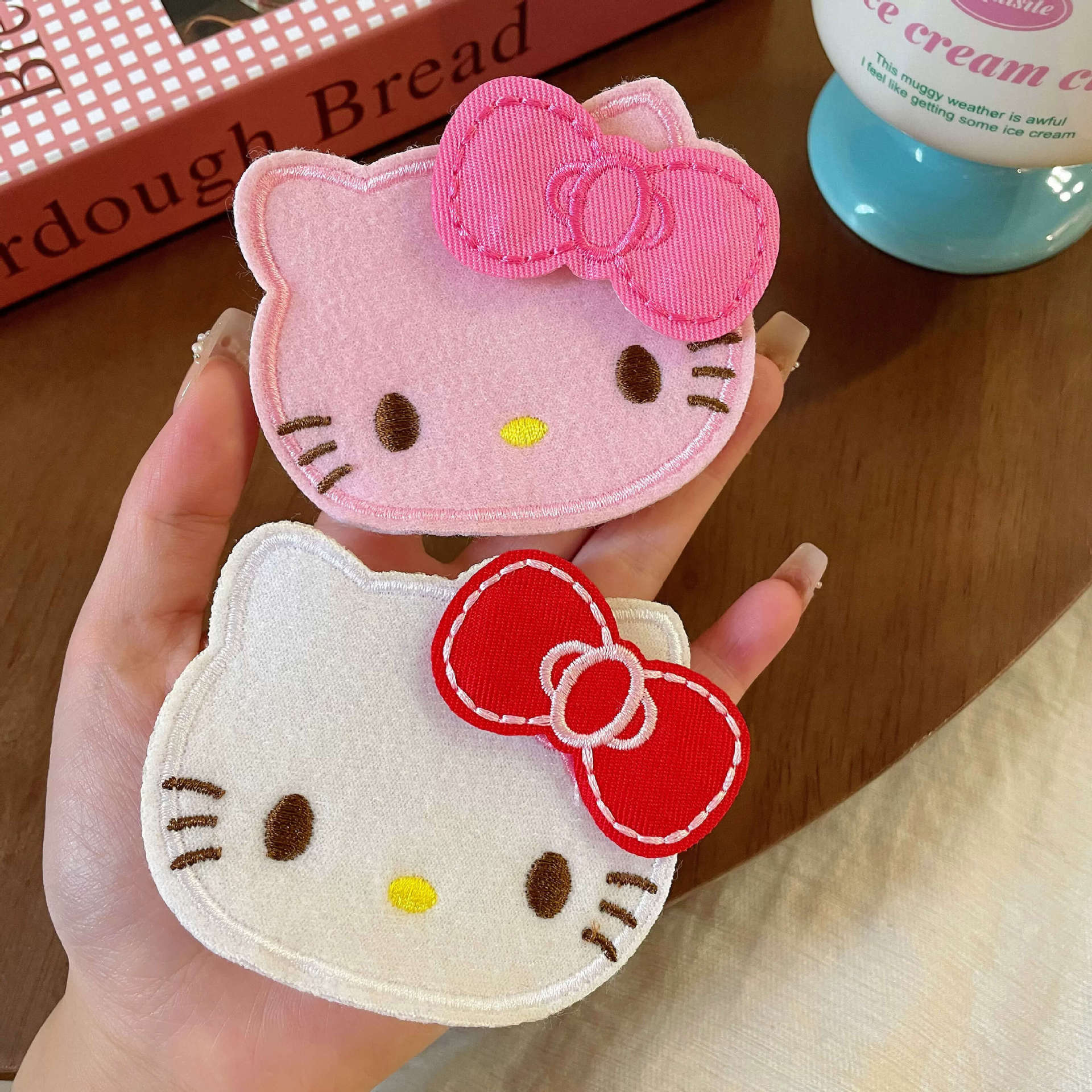 Cartoon Cute KT Cat Magic Tape Hair Clip for Women, Bowknot Hairpiece for Tidying Loose Hair and Bangs, Seamless Makeup Hair Accessory
